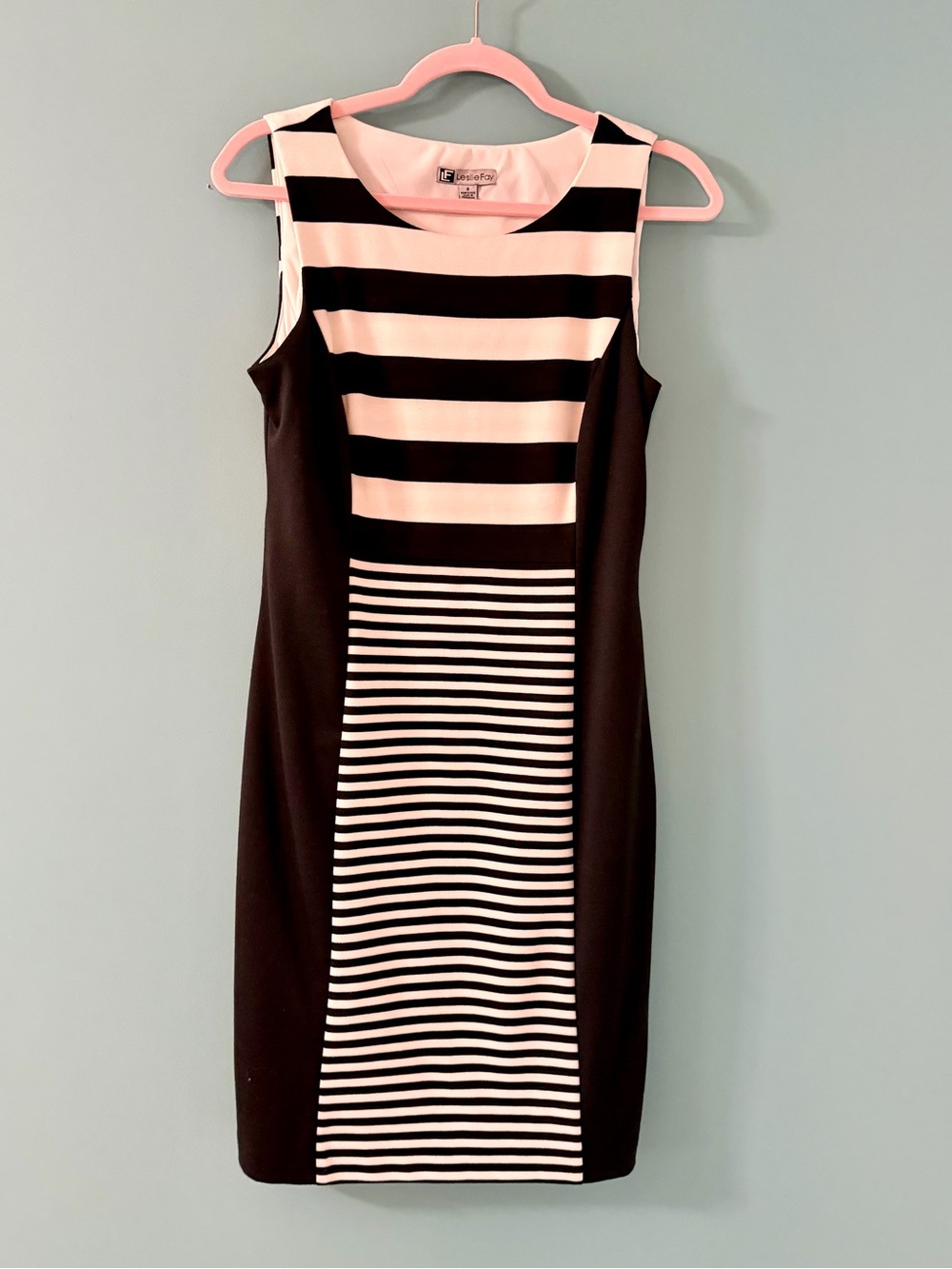 Leslie Fay Striped Colorblock Sleeveless Sheath Dress Black White Sz. 8